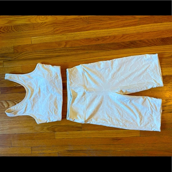 2 Piece Workout Set - Picture 1 of 4